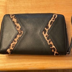 Silpada Zahara Wristlet / Wallet
